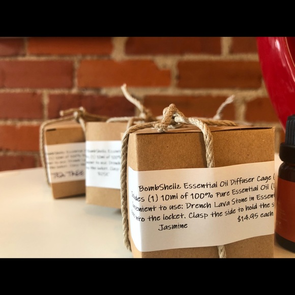 Silver Diffuser Locket w/ (1) Essential Oil - Picture 6 of 7